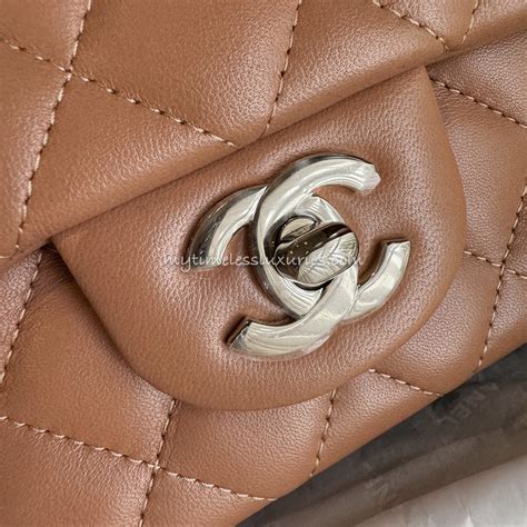 chanel 21p caramel mini